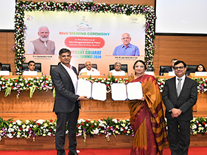 pfc-signs-mou-with-gujarat-for-power-projects-worth-rs-25-000-cr